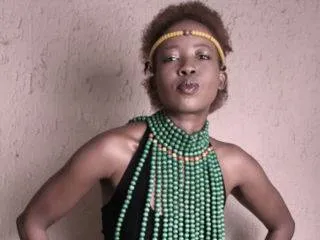 What’s Hot: Ntsiki Mazwai denies attacking Simphiwe Dana